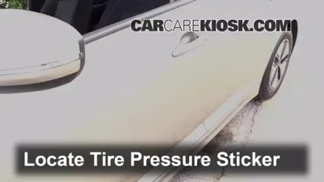 2012 Kia Optima Hybrid 2.4L 4 Cyl. Neumáticos y ruedas Controlar presión de neumáticos